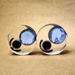 40MM (1.57&quot;) Plugs - Epoxy Resin Plugs - Stretched Ears - Abstract Design - Double Flare Plugs