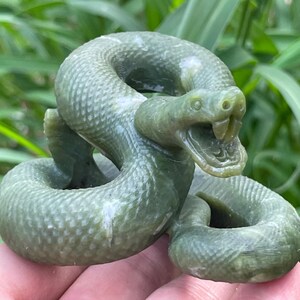 2.8&#39;&#39;+ Natural green jasper stone sanke,quartz crystal snake,hand carved,Crystal Snake,Snake skull,Home Decoration Crystal Gifts 1PC