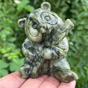 3.3 &#39;&#39;+ Natürlicher Grüner Jade Panda,Quarzkristall Schädel,hand geschnitzte Panda Schädel,Panda Schädel,Kristall Geschenke,Kristallheilung 1Stk