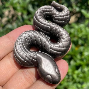 3.1&#39;&#39;+ Natural Silver Obsidian Snake,quartz crystal Snake,hand carved,Crystal skull,Dragon Skull,Home Decoration Crystal Gifts 1pc