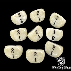 White & Black D3 Dice Three Sided Dice for Wargames, TTRPG, Tabletop Games, RPG Counters, Role Dice, D3 Marker, 3 Face Resin Dice.