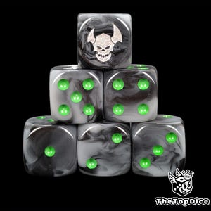 Dark Greenskins Würfel Black Ork Gesicht W6 für Grimdark Wargames, gepanzerte Ork Armeen, Brutal Greenskin Kriegsherren & Fantasy Squads.