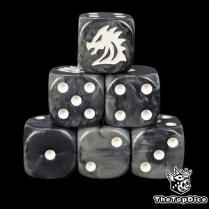 Dark Dragon warriros Dice Schwarz Resin W6 für Grimdark Kriegsspiele, Fantasy Armeen, Tabletop Skirmish, RPG Schlachten & Custom Rolls.