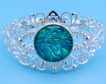 Adjustable Silver filigree bracelet with Turquoise stone