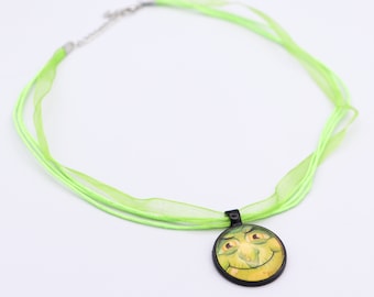 Green Witch Ribbon Necklace