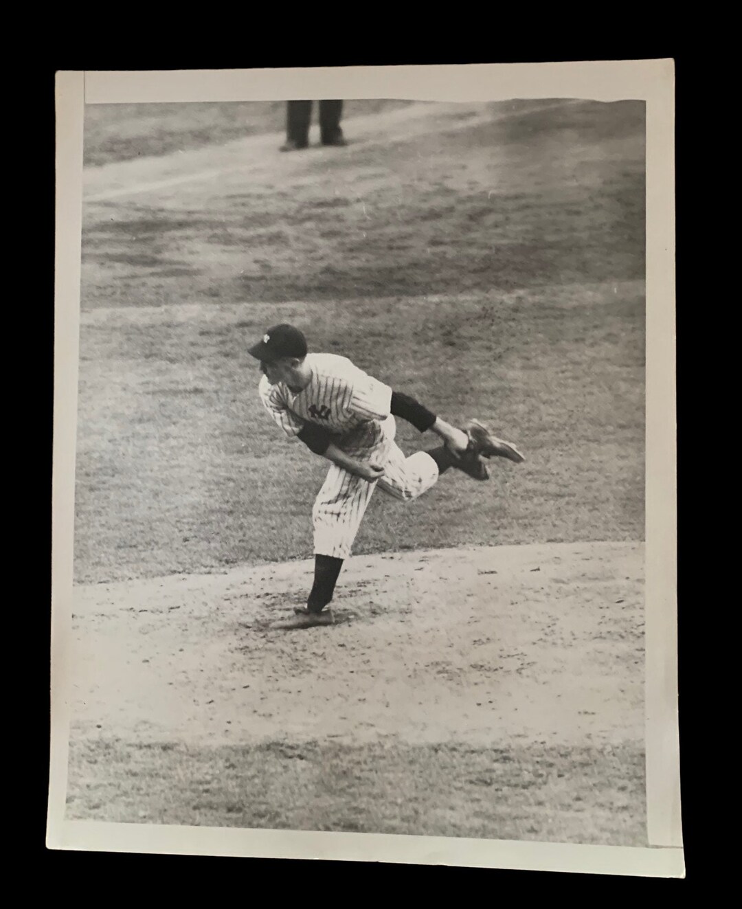Hank Borowy 1940s Baseball Sports Black White Photo Yankees Etsy