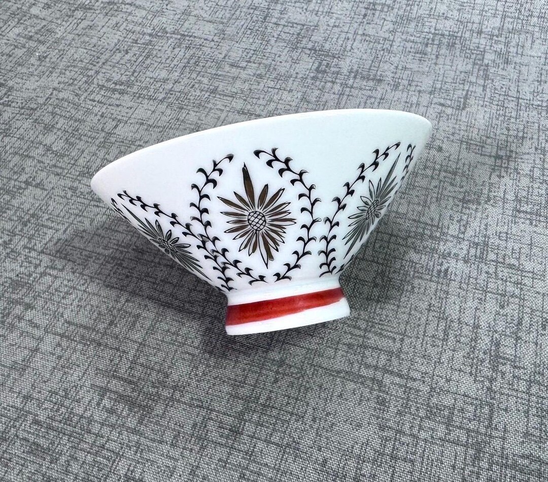Vintage Asian Rice Bowl White Porcelain With Red, Black, Gold Design - Etsy