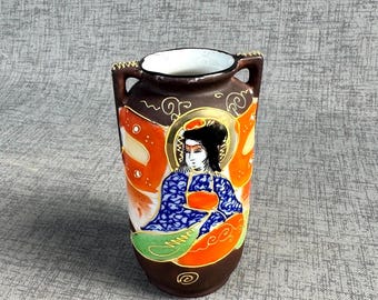 Vintage Japanese Satsuma Moriage Vase hand painted double handle bud vase, mid century Japan Geisha ceramic