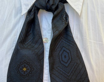 Deep blue print silk cravat, 19th century style