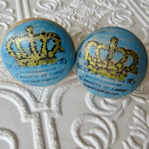 Blue Crown Wood Knobs Wider Screws than Standard