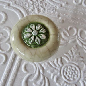 Ivory Floral Ceramic Knob with Antiqued Silver Base (Set of 2)