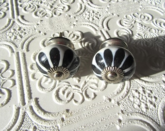 Set of 2 Black and White Ceramic Knobs