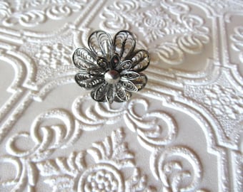 Wire Floral Silver Knob Sold Individually