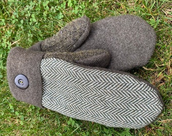 Wool sweater mittens