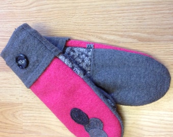 Ladies wool sweater mitten