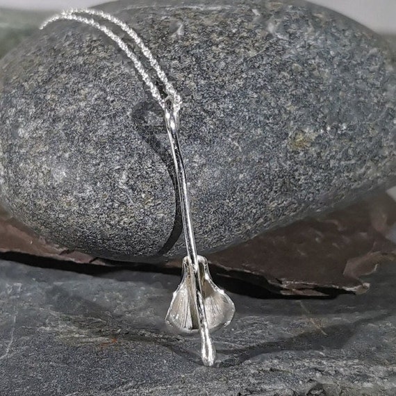 Calla Lily flower pendant: Handmade sterling silver