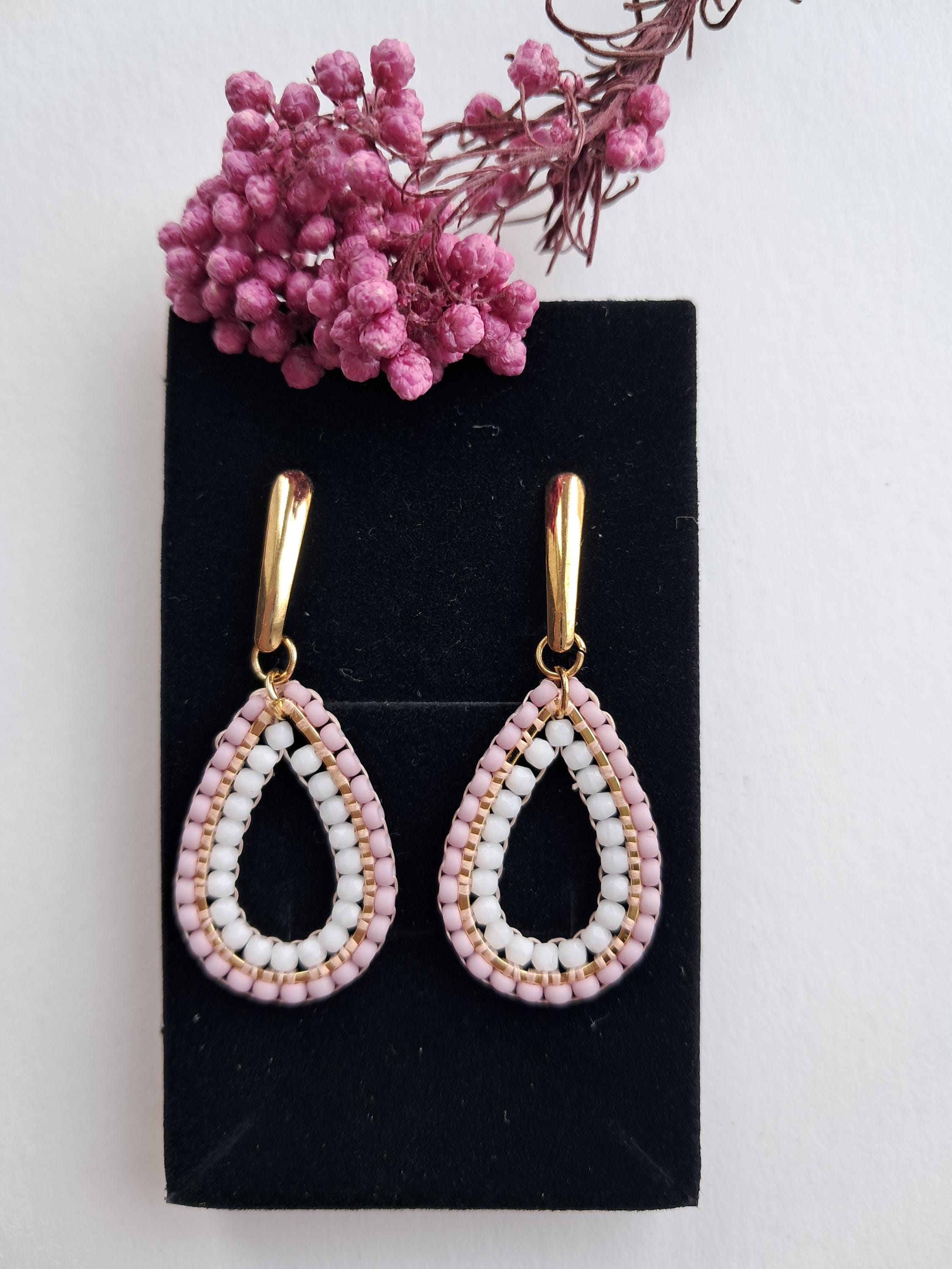 Handmade pearl earrings made of Miyuki and glass beads