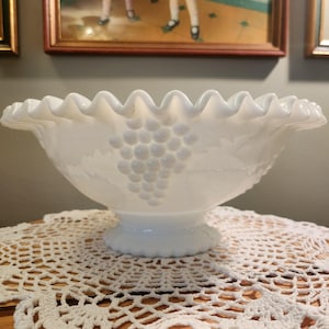 Vintage Bowl Westmoreland Milk Glass Paneled Grape pattern bowl from the 1950s-1970s