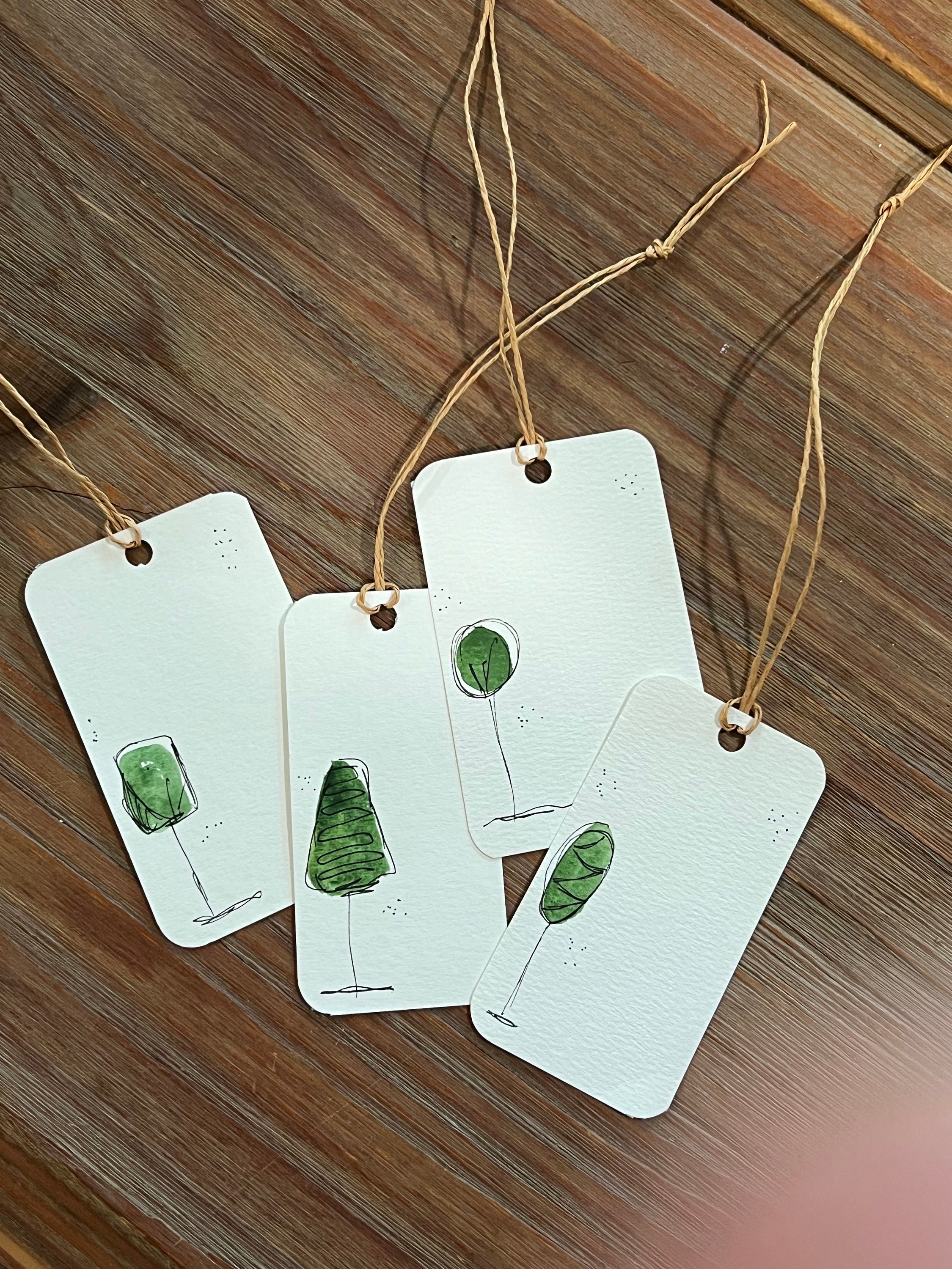 Étiquettes cadeaux aquarelle et encre : lot de 4. Livraison gratuite !