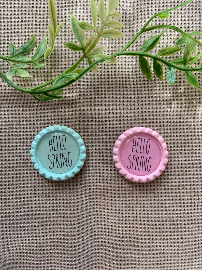 Rae Dunn inspired Hello Spring Needle Minders