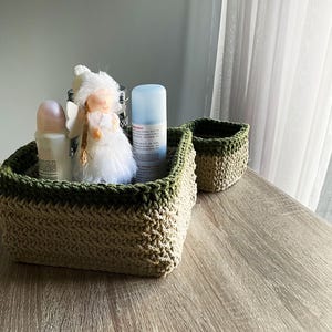 Set di cestini all&#39;uncinetto, organizer portaoggetti in cotone intrecciato, decorazione per cameretta in stile boho, piccolo e grande.