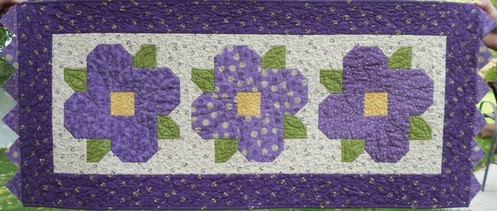 Bloomin' Posies Table Topper/runner Quilt Pattern - Etsy