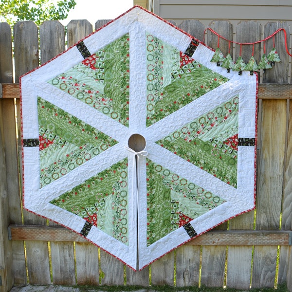 Log Cabin Tree ~ DIGITAL pattern - Quilted Tree Skirt & Ornaments