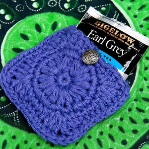 crochet tea bag cozy, crochet flower tea pouch, tea drinker gift Purple