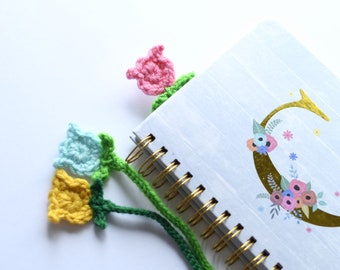 crochet tulip bookmark, crochet flower bookmark,   crochet page saver, hand made reading accessory, book lover gift, small mother gift