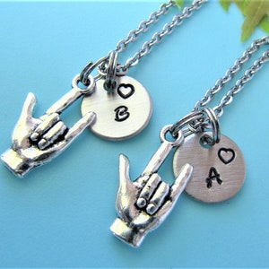 Best Friends I Love You Necklaces for 2, I Love You Sign Language Necklace, ASL Necklaces, ASL Jewelry, I Love You Gifts, Best Friend Gifts