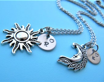 Collane con ciondolo Sole e Luna in argento da 2 pezzi: set di amicizia BFF personalizzato - Italia