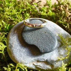 GOLDEN ACCENTS RING 18k accents on hammered sterling ring