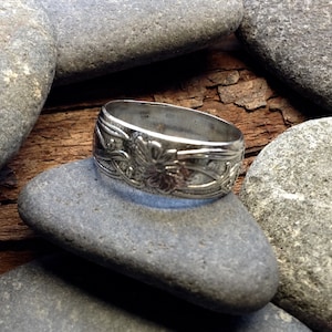 WIDE FLORAL FAIRY sterling silver floral ring