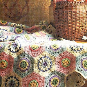Patrón de ganchillo para manta cuadrada hexagonal estilo cottagecore, manta afgana con flores, manta cuadrada estilo margarita, motivo floral cuadrado, descarga instantánea.
