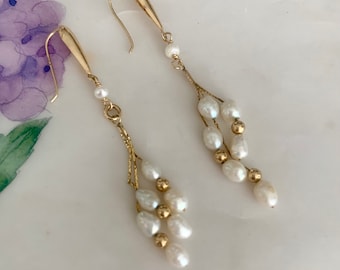 Bridal earrings, summer earrings, pearl snd 14 l gold earrings, drop pearl and gold earrings, drop pearl earrings. June birthstone earrings