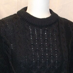Kerry Woollen Mills Ireland Pull Over Wool Slouch Shoulder Sweater Size XL Kerry Tradition Blue Spruce Green Cable Knit Fisherman’s Style