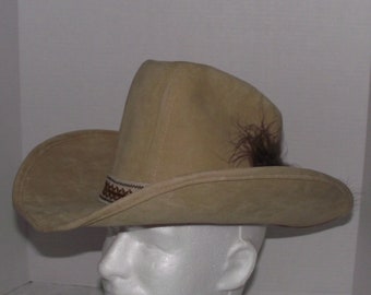 1970’s Cowboy/Cowgirl Hat Sz S Unisex Tan Velveteen Soft To Touch Knitted Matching Southwest Design Band w/Plastic Storage Dust Cover