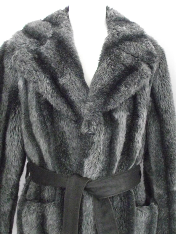 1960-70's White Bear St Paul Faux Fur Winter Coat Sz XL/16