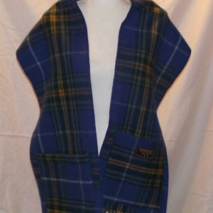 Patrick King Woolen Company Deluxe Scarf w/Large Block Pockets Kilt Plaid Blue Green Yellow Fringed Edges Shoulder Wrap Rustic Celtic Warm