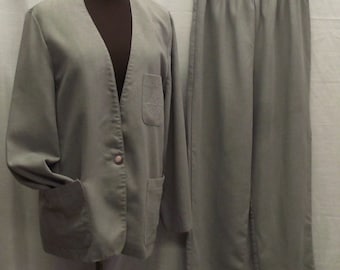 Cape Cod Sports Wear Gray 2 Piece Slack Suit Sz 16 Front Button Long Sleeve Jacket Sz 14 Elastic Waist Tapered Pants Large Open Top Pockets