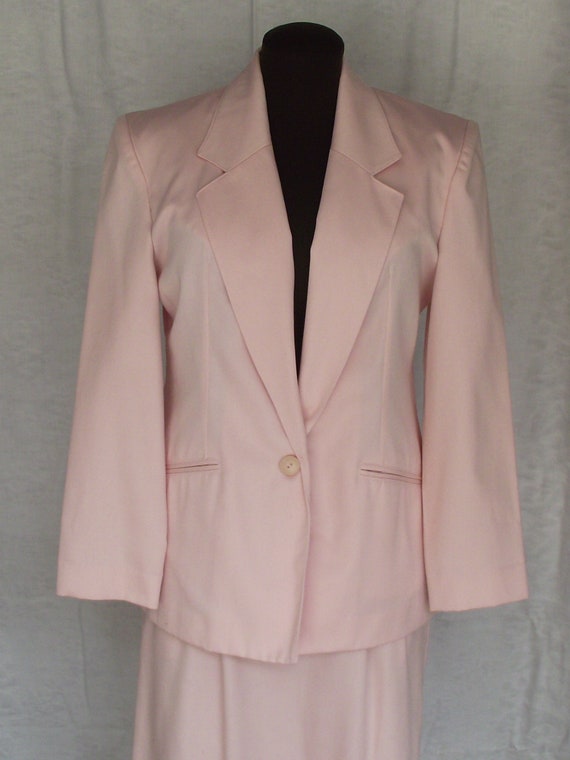 Dusty Rose Pink 2 Piece Skirt Suit by Koret Petite