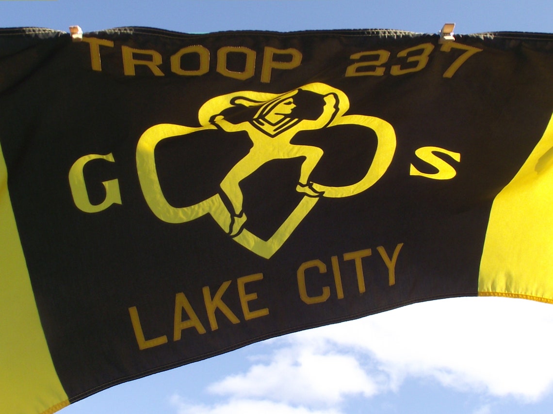 Vintage Girl Scout Brownie Flag Lake City Michigan Troop 327 Etsy