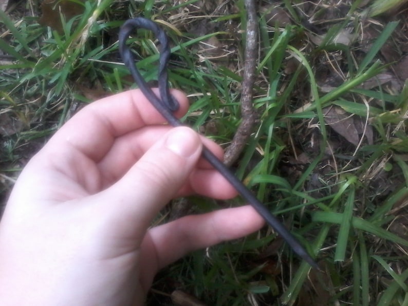 Hand Forged Twisted Handle Viking Eating Thorn