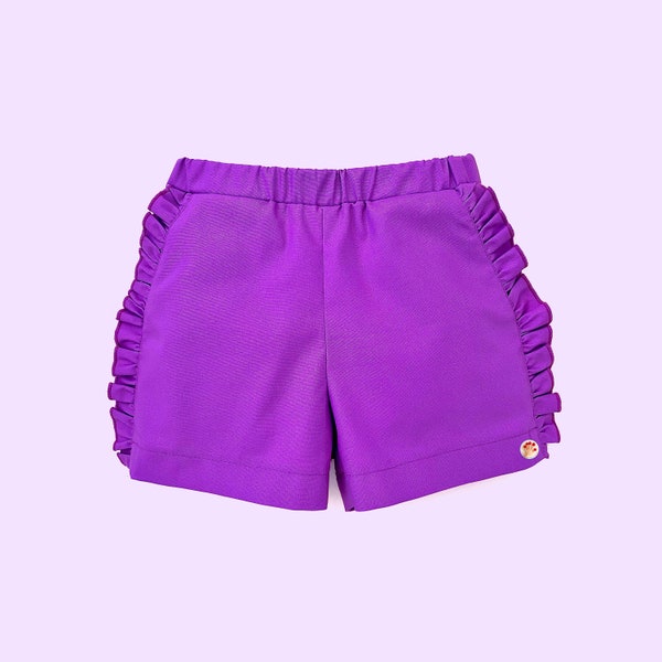 Shorts sewing pattern kids.  East Cape unisex shorts PDF pattern for boys and girls. Sizes: 0 months -13 years
