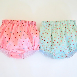 Baby diaper cover pattern. Bloomers PDF sewing pattern for newborn, child, infant, toddler.  Sizes: 0m-2y