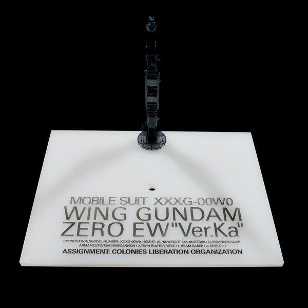 Gundam Base - Wing Zero Gundam ver Ka - Sin pintar