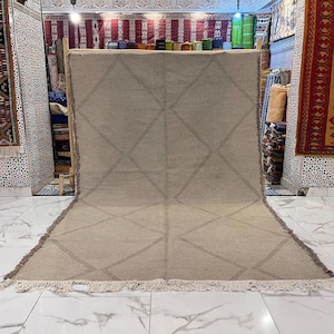 Moroccan Kilim Rug, Berber Flat Rug, Handwoven Rug, Flatweave Moroccan Area Rug, Abstract Rug, Authentic Wool Rug, White and Black Kilim Rug