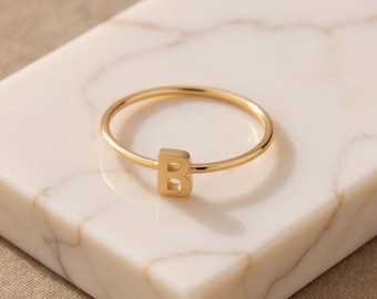 Bague lettre personnalisée, bague lettre personnalisée, bague de fiançailles lettre, bague de mariage initiale, bague initiale d'anniversaire, bague lettre de demoiselle d'honneur
