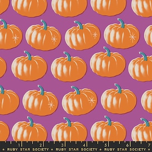 Peut inclure: Motif répété de citrouilles orange avec des tiges bleu-vert et des étoiles blanches sur fond violet. Le texte "RUBY STAR SOCIETY" est en bas. Idéal pour les créations sur le thème de l'automne.
