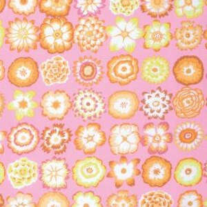 Kaffe Fassett - Button Flower pink - FQ - PWGP 134 Westminster Rowan Fabrics oop htf